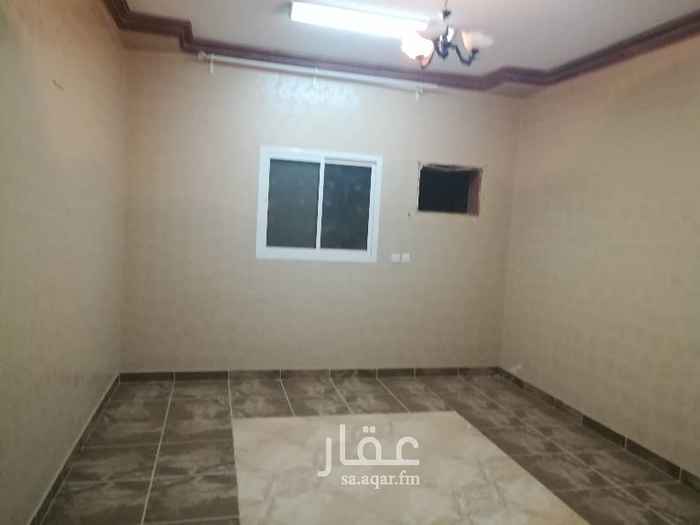 1575343 شقه. ارضية بحي. الحمراء الشرقية شارع المدارس نظام دورين تحت. مجلس. رجال وصالة ومطبخ راكب وحمامين. الدور الاول ثلاث غرف وصالة ومستودع صغير وحمامين 32الف للاستفسار. واتساب 0536922681