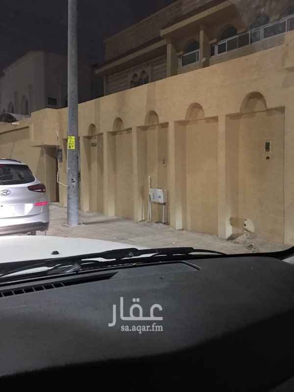 1450249 دورارضي مع ملاحق في المقدم والجنب مع دورات المياه
ومدخل سياره