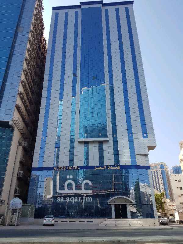 1288744 فندق سكن حجاج ومعتمرين يتكون من واحد وعشرين دور ١٤ دور سكني + ٧ أدوار خدمات (دورين مواقف +دور ارضي +دورين ميزانين + دور مطعم + دور مصلى )عدد المصاعد (٢) عدد الحجاج المصرح لهم(٦٧٢) عدد الغرف ١٨٢ غرفة كل غرفة بدورة مياة