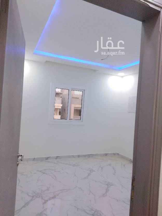 1756574 شقة جديدة فى فيلا بحي العارض
مكونة من
ثلاث غرف نوم
مجلس
صالة
بدون مكيفات ومطبخ
الشقة لم تسكن من قبل
الإيجار شهري 2000