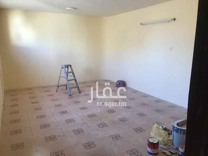 1764743 شقة للايجار مجدده بالكامل نظيفة جدا دور ثاني مع ملحق
ابو علي
٠٥٣٧١٨٠٢٥٨