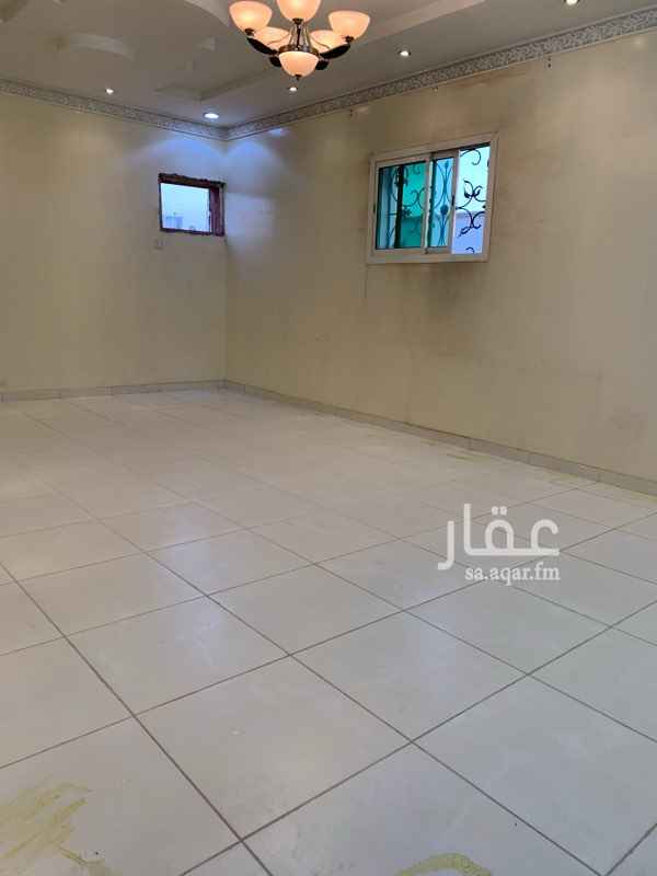 1748249 دور علوي نظيف جدا قريب من شارع العزيزيه العام
شارع عشرين واجهه غربيه قريب من الجامع و قريب من الثانويه الابناء
الاجار نصف سنوي
لا يوجد اجار شهري