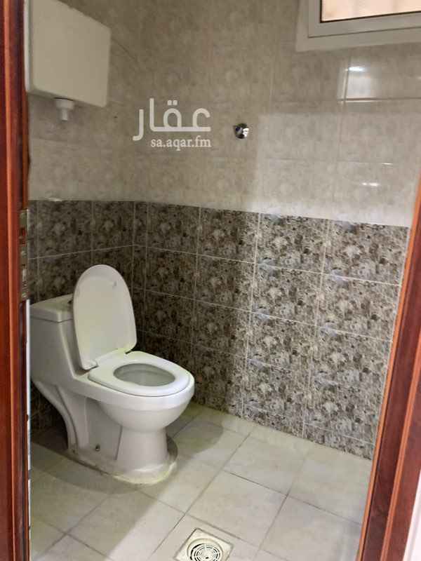 1757628 دور ارضي و شقه مع سطح عدادات مستقله
دور ارضي تصميم وتوزيع الغرف رائع
مجلس كبير ومقلط ومدخل سيارة وحوش
ثلاث حمامات ومطبخ وثلاث غرف نوم
وخلف الحوش مستودع ومسلخ ذبايح
.
اجار سنوي دفعات نصف سنويه كل ست شهور