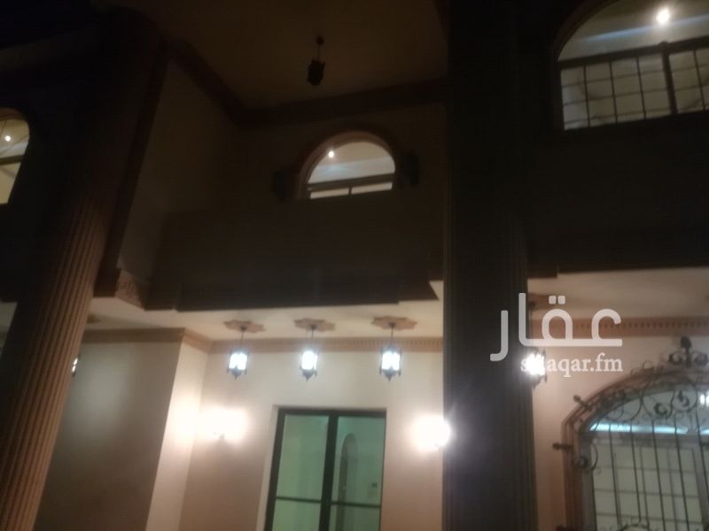 1301422 فيلا مستقله الدور الا ضي مجلسين كبار رجال ونساء وصاله ومطبخ رئيسئ
والدور العلوي 5 غرف نوم وصاله وسيرفس .والملحق سطح وغرفة غسيل وغرفة خادمه