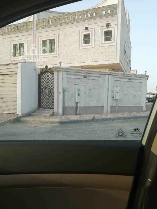 1551028 دبلكس مساحة ٢٠٠م على شارعين مدخلين بحي طيبه الدمام
مؤجر ب ٣٣٠٠٠٠ بالسنه
غرفه ماستر وغرفتين بدورة مياه مشتركه
غرفة خادمه بدورة المياه
الأرضي صاله ومجلس ومقلط ودورتين مياه
التواصل واتساب قابل لتفاوض
0537473708
البيت عن طريق البنك العقاري