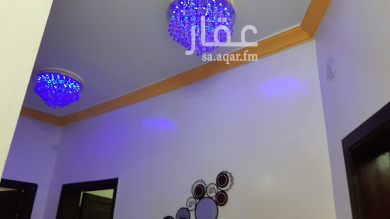 1675130 شقة للايجار ٤ غرف وصالة ومطبخ ودورتي مياه