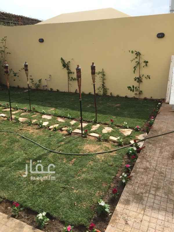 1579633 دوبلكس للإيجار مع المواصفات التالية:
١. موقع استراتيجي (الخبر، حي الاندلس، ملحق الحزام الذهبي)
٢ . الطابق الارضي:
- مجلس ضيوف
- غرفة طعام
- مطبخ
- حمام
- مجلس عائلي
- مخزن
٣. الطابق الاول:
- غرفتين نوم مع حمام مشترك
- غرفة نوم رئيسية مع مكتب وحمام مستقل
- مجلس عائلي كبير
٤. الدور الثاني:
- غرفة للخادمات
- الخدمات
٥. خيمة خارجية مع حديقة وحمام
٦. موقف سيارة داخلي
٧. غرفة سائق مع مدخل مستقل
**الرجاء التواصل على: ٠٥٠٥٨٥٥٦١٧