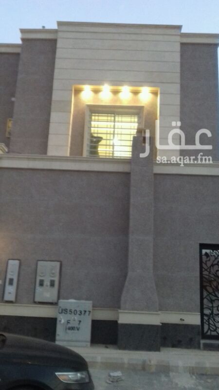 1401107 فيلا درج صاله مع شقتين الايجار ب الكامل
عوائل
مواصفات تحت غرفة سائق مدخل سياره
وملحق خارجي ومشب وحوش
مجلس رجال ومقلط وصاله كبير ومجلس نساء وغرفة كبرسن ومطبخ ومستودع ودورتين مياه وفوق الدورالعلوي ثلاث غرفه نوم وصاله
وسطح غرفة شغله مع سطح كبير
وكل شقه ثلاث غرفه وصاله ومطبخ دوتين مياه
بدون
مطبخ والا مكيفات ركب
سعر مع شقتين 110لف ريال
بدون الشقتين 70لف
0562664241