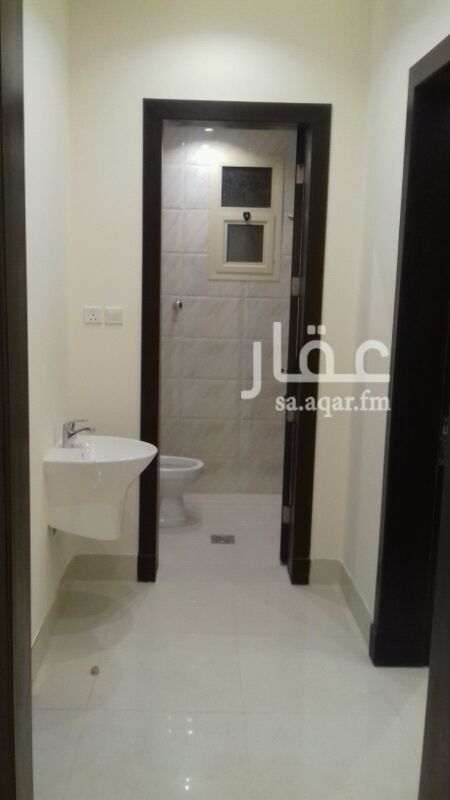1485707 الايجار دور علوى عوائل كبير
في حى الامانه ثلاث غرف نوم ومجلس ومقلط وصاله وثلاث حمامات مطبخ
وغرفة شغال جديد
با 30لف
0562664241