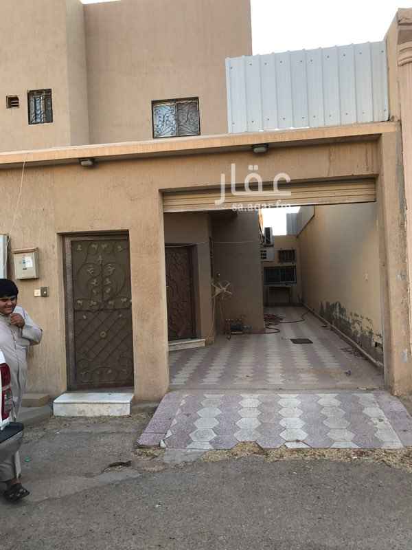 1685430 ثلاث غرف
مجلس
مطبخ راكب
مكيفات اسبلت وشباك
مستودع
٣ دورة مياه
حوش مدخل سيارة