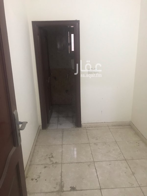1506411 السلام عليكم ورحمة الله وبركاته
غرفه مع دورة مياه وانتم بالكرامه والملائكه اجار شهري او دفعات حسب المتفق عليه شامله الماء والكهرباء
الاتصال للجادين