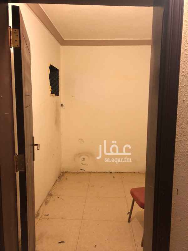 1417293 غرفة سائق حمام مشترك خلف محطة الفهد