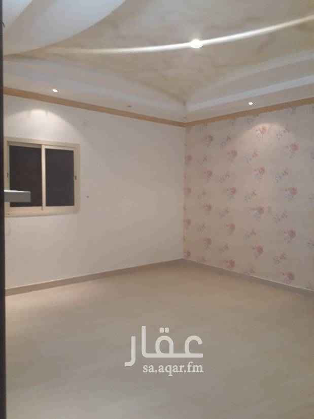 1343604 دور ارضي للايجار شبه جديد
مكون من مجلس ومقلط و2 غرف نوم وصاله
3 دورة مياه وحوش ومدخل سياره
الدائري الغربي مخرج 28 خلف اسواق توب تن