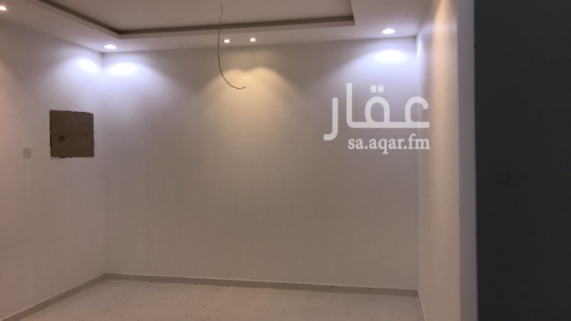 1703500 يوجد شقتين للايجار فوق بعض
كل شقه مدخلين 3 غرف وصاله ومطبخ وحمامين
ديكورات للمجلس والصاله
وكهرباء مستقل لكل شقه
الفله شارع 30 جنوبي
الشقق جديده لم تسكن من قبل
الايجار شهري او سنوي حسب رغبة الزبون
للتواصل 0538081408
الموقع الرمال - التعمير بجانب مشروع المسار الرياضي الجديد