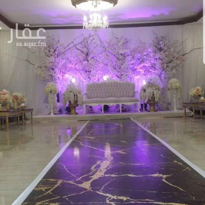 1535336 استراحة في الخبر بالعزيزية
مجلس رجال خارجي كبير بمساحة 150 متر يتسع لعدد 100 شخص
عدد 5 دورات مياه و6 مغاسل خاصه لقسم الرجال
بيت شعر خارجي للرجال يتسع لعدد 50 شخص
مطبخ خارجي صغير لخدمة قسم الرجال مجهز بثلاجه وغاز للقهوه والشاي
مجلسين نساء داخليه بينهم باب سحاب
مساحتها الإجمالية 230 متر تقريبا تتسع لعدد 120
دورات مياه مع مغاسل خاصه بمجالس النساء
صالة طعام بمساحة 110 متر مجهزه بطاولات وكراسي تتسع لعدد 80 شخص
دورات مياه ومغاسل خاصه لصالة الطعام
الدخل حاليا 30 الف شهريا
المناسبات 45 الف شهريا