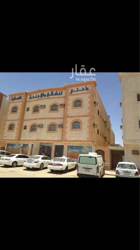 1240466 للايجار عمارة سكنية بالكامل عدد (٨) شقق
و(٣) غرف بالسطح مع حمام
الموقع صحيح
صاحب العقار لا يرغب في التاجير علي مستثمر
يشترط التاجير علي مستفيد نهائي