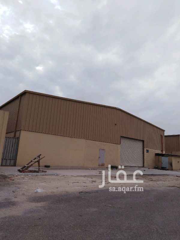 1237463 للايجار مستودعات في صناعيه دله والنابيه بدمام عدد 5 مستودعات موصفات ارمكو مساحه المستودع 970م و1070 م
جاهزه كهرباء ودفاع مدني وكل الاشتراطات البلديه يوجد داخل كل مستودع مكتبين وبوفيه ودوره مياه
لتواصل والاستفسار مكتب سادة التطوير للعقارات
0558184999
0538184999
0138184999