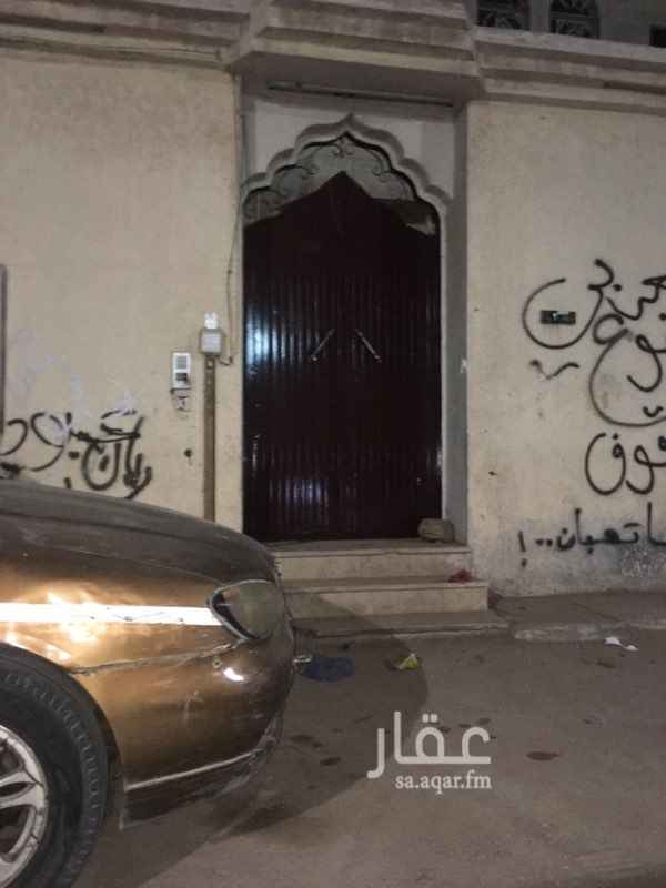 1291756 دور ارضي للأيجار بحي اليمامة مكون من
4 غرف
3 دورة المياة
وحوش
تم تجديد الدهان والسباكة
ايجار 12500 على دفعتين شامل العقد
0538252854
