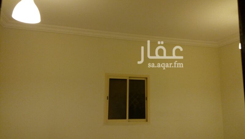 1288651 شقه غرفه وصاله وحمام ومطبخ راكب ومكيفات اسبيلت راكبه
0599115747
