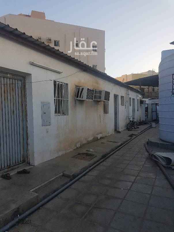1600238 سكن عمال قريب من الراشد مول ومن البربد السعودي مكون من غرفه وحمام
اجار غرفه وحمام ٩٠٠
واجار غرفه مع حمام مشترك ٨٠٠
للتواصل
٠٥٣٨٤٦٨٧٩٦