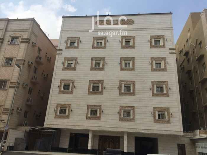 1275831 عمارة (( جديدة )) للايجار بالكامل،، في مخطط بن لادن .. خلف محطة القحطاني .. قريبة للجامعة ..
عدد : ١٨ وحدة ايجاريه.
تتألف العمارة من ٦ أدوار تتوزع على النحو التالي:
▪️الدور الأرضي: موقف سيارات + غرف سائقين وخدمات اخرى...
▪️الدور الاول + الثاني + الثالث + الرابع : ادوار متكرره تتكون من (١٦ ) شقة كل شقة تتكون من
{ ثلاثة غرف+ مطبخ + حمامين + صالة}
▪️الدور الخامس: يتكون من شقتين بالملحق كل شقة من{ ثلاثة غرف+ صالة + مطبخ + حمامين + سطوح }
الاجمالي:١٨ شقة
المميزات: ماء تحليه+ عداد كهرباء لكل