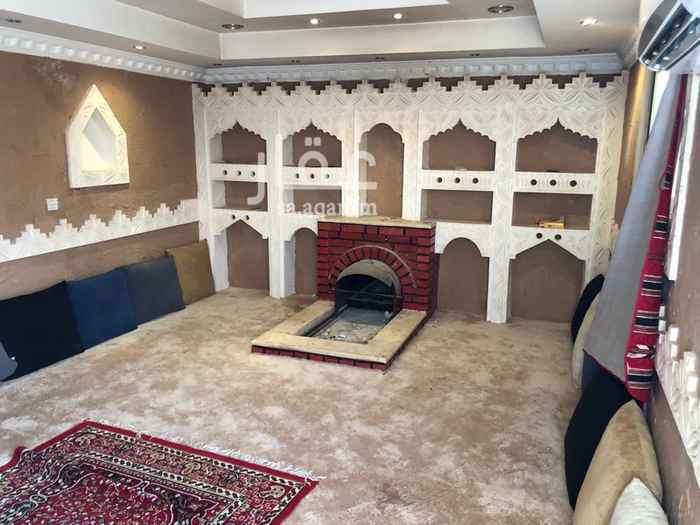 1685973 استراحة فيها شاليهين مؤجرات ب 26000
وفيها بيت مسلح مجلس ومقلط 5*10
و3 غرف ومطبخ وصالة 10*10
ومسبح وملعب ومسطحات خضراء
وخزان دائري و75 نخلة بعضه مثمر
صك أكتروني
الماء ممتاز
عداد كهرباء 100 إمبير