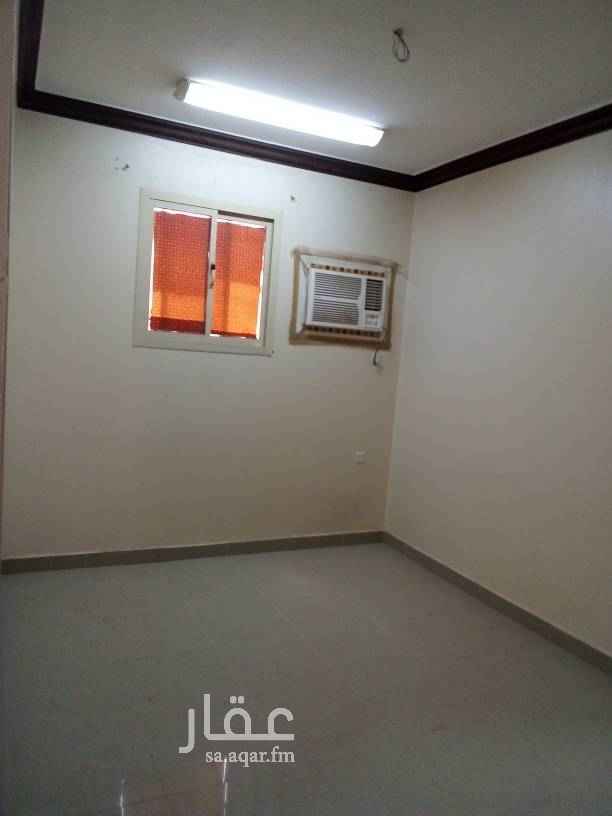 1642031 شقه عمارة الضبيب بالمنتزه الغربي الدور الثاني علوي مكيفه ومطبخ