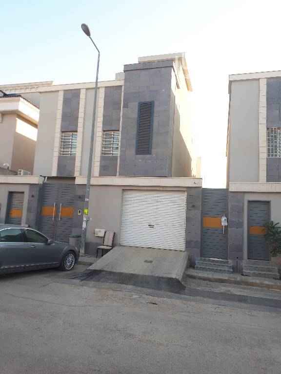 1512275 للايجار فيلا فى حي الازدهار ٣٠٠ متر مجددا
الارضي.. غرفة سائق مدخل سياره مجلس رجال والباقى مفتوح نظام أوروبي و ٢ حمام + الاول ٤ غرف نوم كل غرفه بحمام وصاله + السطح غرفة نوم بحمام + غرفة خادمه وغرفة غسيل + شارع ١٥ شرقي
قيمة الايجار .. ١٠٠ الف .. الدور الأرض مكيفات مركزي راكب
للاتصال او وتساب( ابو محمد 0552148746 )
