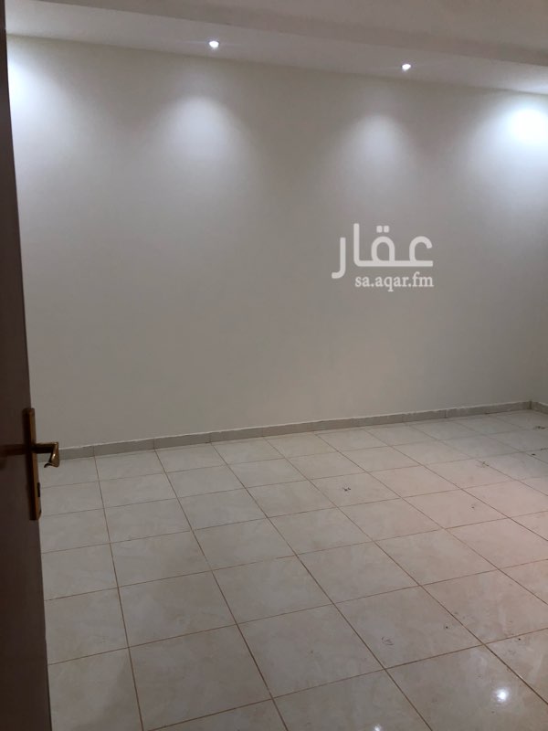 1650142 للايجار شقه 4 غرف وصاله في الرياض حي طويق
جديدة لم تسكن
سعود:0538881613