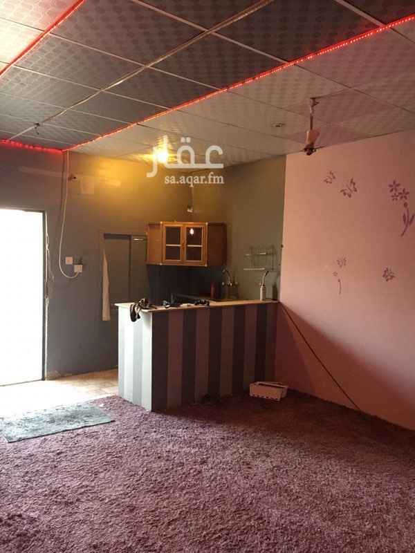 1290600 للايجار شاليه عزاب حي الرحاب
غرفة ومطبخ وحوش مدخل سيارة
ايجار سنوي 10000 ريال
تواصل واتس اب 0559203999