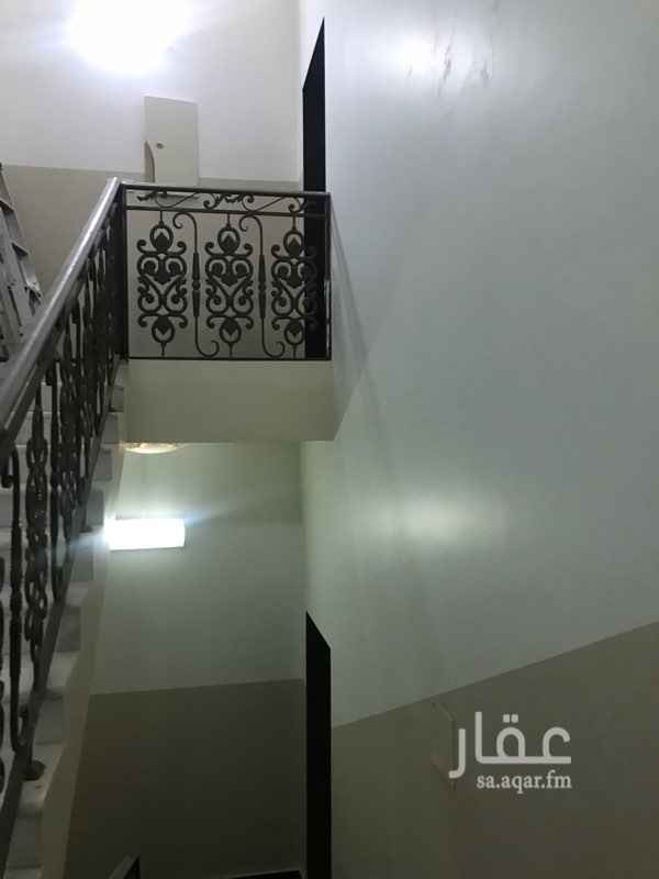 1583733 شقة ثلاث غرف وصالة ودورتين مياة
مطبخ راكب +غاز مركزي مجاني
مكيفات اسبيلت راكبه
عداد كهرباء مستقل
الماء مجاني
الايجار 25000
