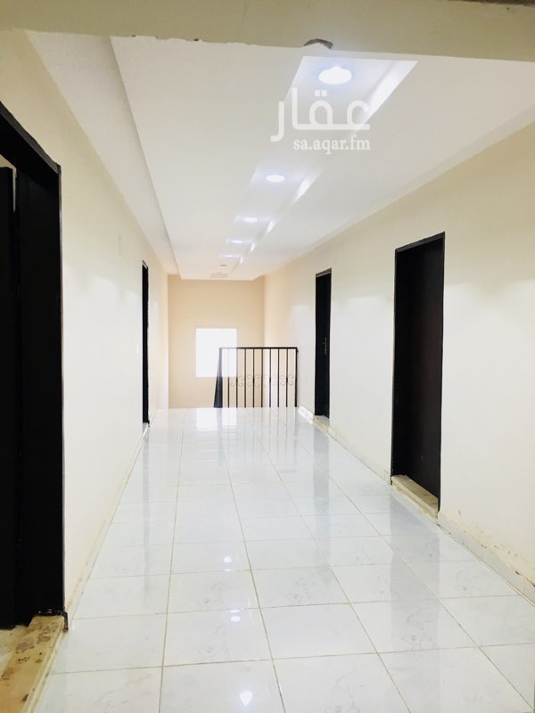 1626275 شقه عزاب فاخره للايجار ع-الخلف-ش303
الشقه تتكون من غرفه وصاله ومطبخ وحمام
مكيفات ومطبخ راكبه
تسهيل في دفعة الايجار كل 3 اشهر
او سنوي ب 13000ريال