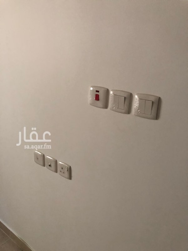 1645659 شقة بالإيجار حي العارض تبعد عن طريق الملك عبدالعزيز خمس دقائق فقط موقع مميز
شقة جديدة غرف واسعة ومدخل للرجال ومدخل للنساء ثلاث غرف وصالة ومطبخ
عداد كهرباء خاص
050 007 1101