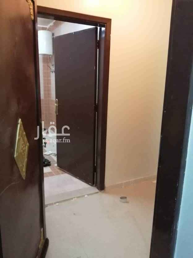 1752378 شقه ٣وصاله حي الخليج قريبه على الملك عبدالله