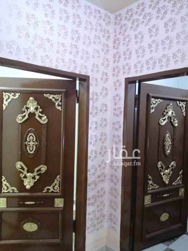 1752574 شقه ٤ وصاله حي الخليج بالسطح كهرباء مستقل مدخل مستقل