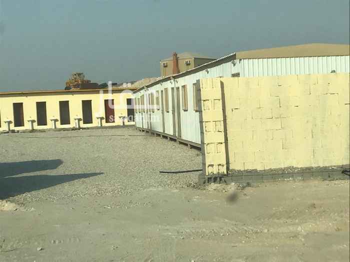1578547 سكن عمال عباره عن عدد ٢١غرفه وكذلك مطبخ كبير ومجمع دوراه مياه
متوفر كهرباء
متوفر مياه
متوفر مواقف سيارات
السعر للغرفه الواحده قابل للتفاوض
للاستفسار الاتصال على الارقام المبينه بالصوره او الرقم ادناه