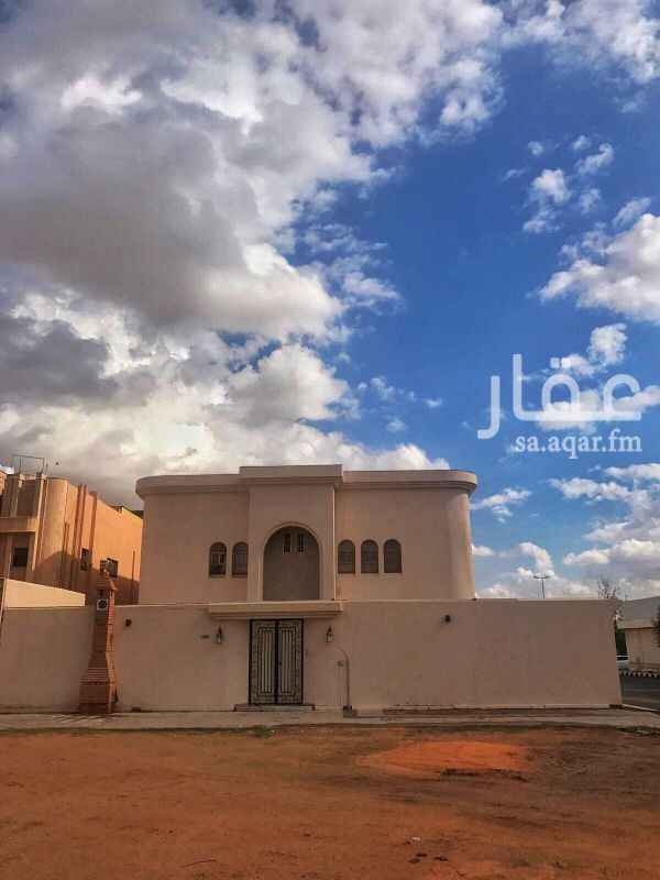 1356158 الڤيلا في حي الجامعيين..
مسطحات المباني اكثر من الف ومئة متر ..
الدور الأرضي ..
استقبال ضيوف بالكامل
بيت شعر في حوش مجلس الرجال ..
درج رئيسي يؤدي الى الدور الأول فقط .
الدور الأول ..
غرفة نوم رئيسية مع غرفة ملابس ودواليب ودورة مياه خاصة .
5 أجنحة بدورات مياه
مطبخ علوي .
جناح منفصل خاص يتكون من غرفتين نوم وصالة ودورة مياه فوق ملحق الدور الأرضي.
يوجد بالفيلا 2 باب كراج
البيت جدرانه معزولة بالبلوسترين .. الجدار عرضه 32cm ..
السعر مليون وستمائه قابل للتفاوض
للمعاينه الرجاء الاتصال لأخذ موعد.