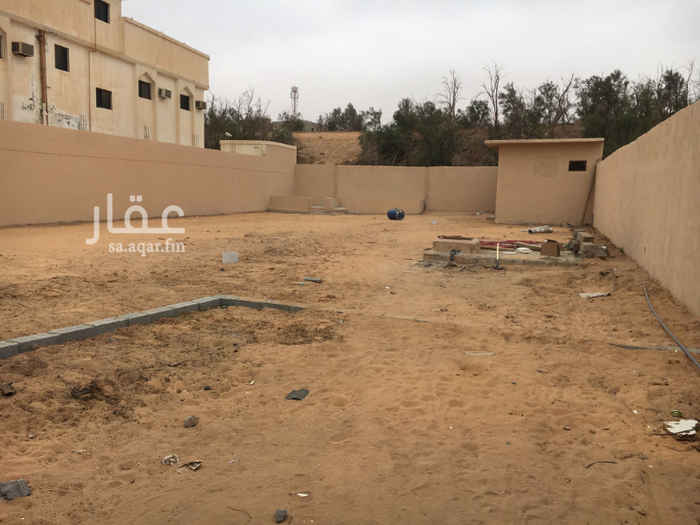 1733199 شركة العودة العقارية تعلن عن توافر إستراحة بمساحة 800 متر تحتوى على على غرفتين وصالة ومطبخ ودورة مياه وحوش كبير بالإضافة إلى خزان مياه أرضى وكهرباء وهاتف . الإستراحة متعددة الأغراض تصلح كإستراحة خاصة أو كمقر شركة وأيضا كمستودع للسيارات . * الموقع : بريدة _ حى الموطأ _ طريق الأمير فيصل بن مشغل