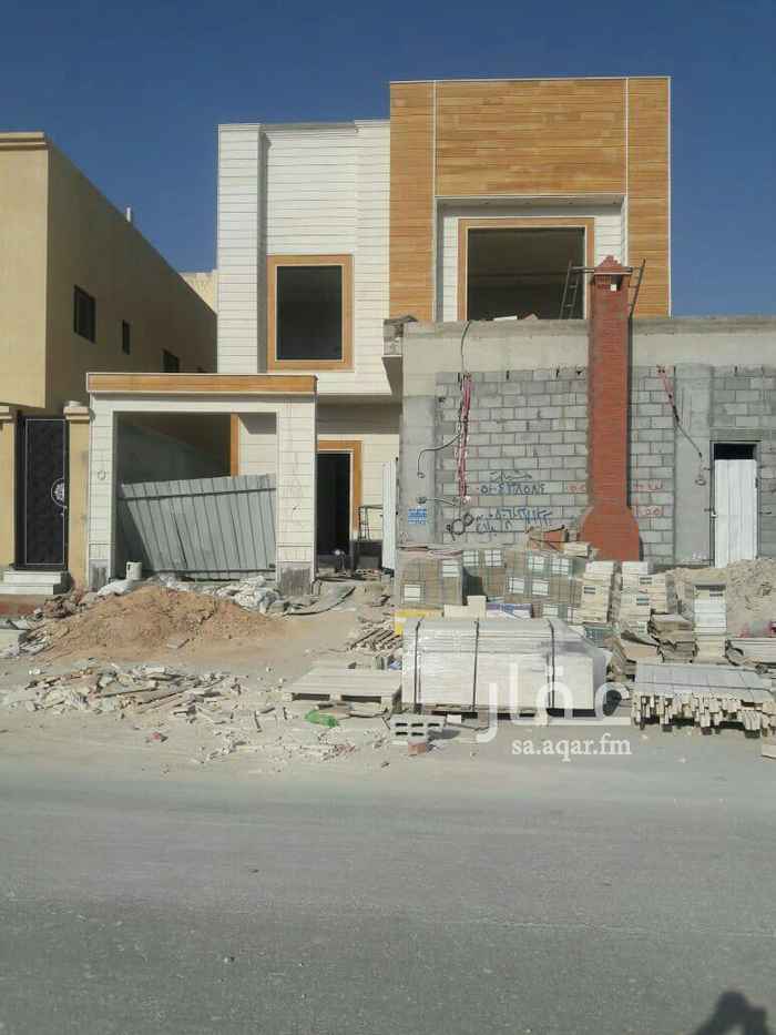 1570687 فيلا جديده تحت التشطيب للبيع
تتكون من
مجلس رجال ومجلس نساء وصاله ومقلط
وأربع غرف نوم منها غرفه ماستر
مشب وحوش ومدخل سياره وغرفة خادمه وغرفة سائق
يوجد ضمانات على السباكة والكهرباء
المساحه 360م
الشارع 15 شرقى 20 غربى
السعر مليون 150ألف سوم
للإستفسار
0539524570 أبو هانى
مكتب سكن الضاحية العقاري