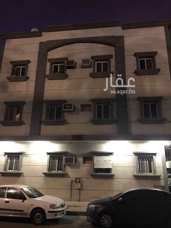 1752314 شقة للإيجار في شارع الامير مشهور ، حي مدينة العمال
مكونه من غرفتين + صاله + مطبخ + ٢ حمام
متوفر في الدور الاول و الدور الثاني و الدور الثالث، يوجد مصعد