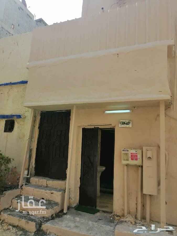 1729219 للايجار او البيع
بيت شعبي مساحته ٨٥ مجدد بالكامل من الخارج والداخل كهرباء وسباكه وبويه
مكون من دورين لكل دور مدخل
الدور الاول ٤ غرف ومطبخ ودورتين مياه وفناء واسع
الدور الثاني مكون من غرفتين ومطبخ ودورة مياه وفناء واسع
للايجار بالكامل ١٨
وللبيع ب٢٠٠ الف
من المالك مباشره