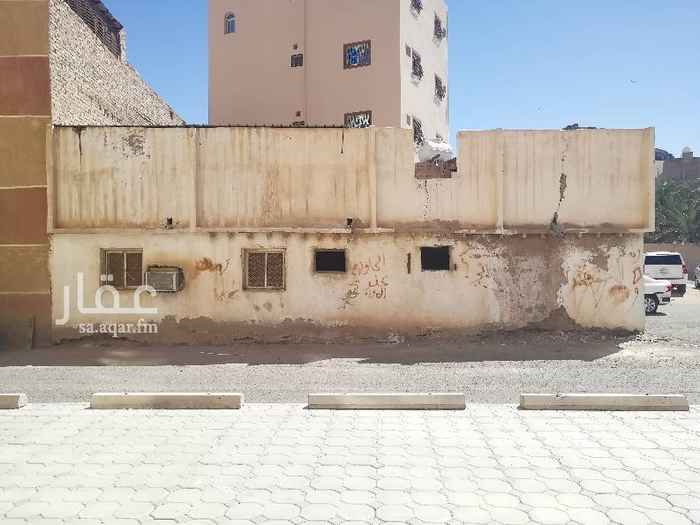 1474582 بيت شعبي في قلب المدينة المنورة عبارة عن شقتين ويوجد غرفة في السطح منطقة جداً ممتازة قريبه من الحرم و السبع مساجد و القبلتين واقعه داخل الدائري الأول ظهيرة الدائري الأول على ثلاث شوارع