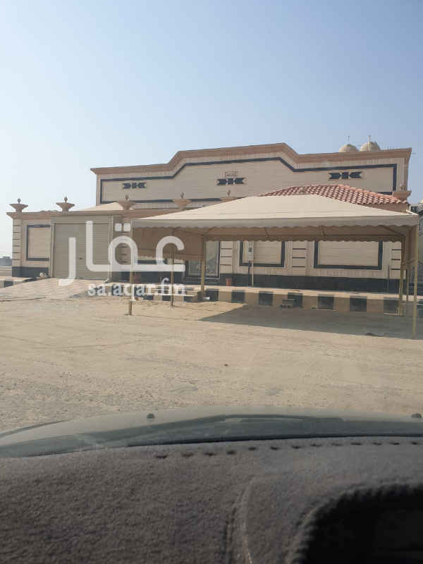 1754758 دور الحي الثامن١٤
شغل شخصي متعوب عليه
الدور موثث بالكامل
يتكون من
مجلس خارجي + مجلس رجال مقلط ومجلس حريم وصاله ومطبخ موثث جاهز
اربعه غرف نوم غرفتين ماستر غرفتين مع دورة مياه
البيت علي ثلاثه شوارع كبيره ومواقف
يفتح في الخدمات مباشرة
الموقع ممتاز خالي من المستنقعات
السعر مليون ومئاتان حد