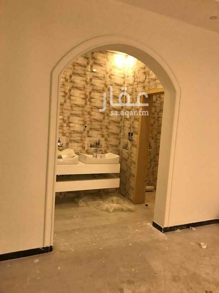1510974 فيلا للبيع فاخر
الموقع الصالحية جزء ألف
تشطيب شخصي
الدور الأول مجلس رجال مقلط مجلس نساء وصاله ومطبخ ٢دورات مياه مؤسس مصعد
االدور الثاني ٤غرف نوم مطبخ صغيرة خدمات وصاله ٣دورات مياه
المحلق غرفتين وصاله غرفة غسيل الملابس وسطوح