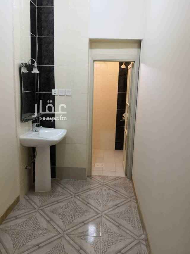 1458230 شقه كبيره ووسيعه ونظيفه بسعر طيب دور ثالث 4غرف 4دورات مياه مطبخ مجلس ومقلط وصاله
غرفتين نوم 6*6بدورات مياه و5*4بدورات مياه كهرب وماء مستقل