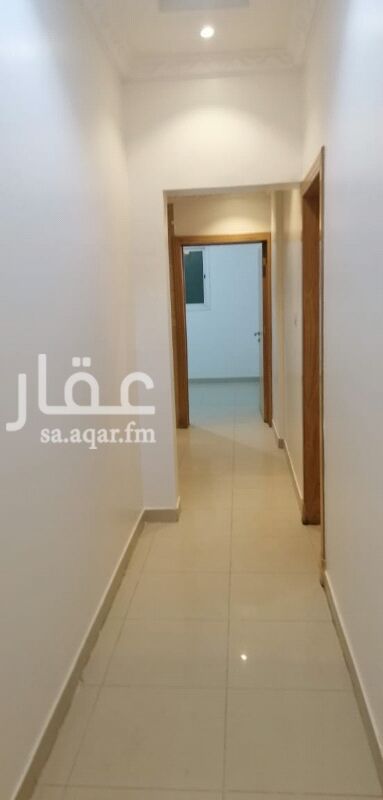 1387754 للإيجار شقه عزاب فاخرة
غرفتين ومطبخ مستقل ومجلس وسيع
٢ دوره مياه وصاله
راكبه مكيفات اسيبلت جديده
راكبه مطابخ جديده
يوجد مدخلين للشقه
مواقف خاصه بساكني العماره موقع متميز قريبه من طريق خريص وشارع خالد بن الوليد
جميع الخدمات متوفرة بالجوار
موقع متميز العماره جديده