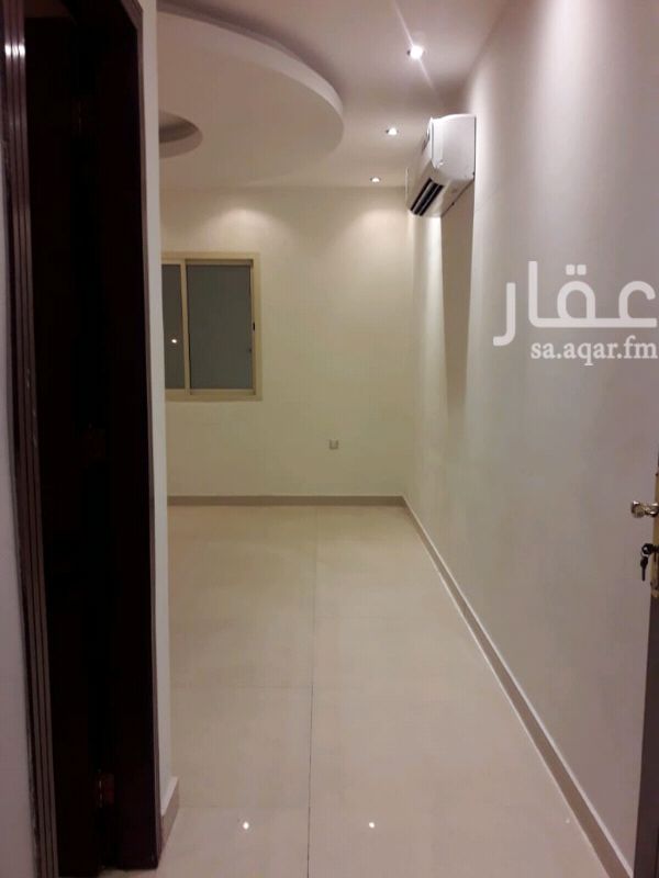1547143 للبيع شقة بحي الحمراء بالخبر بالقرب من مجمع الشبيلي وطريق الملك فهد
مكونه من ٣ غرف نوم ودورتين مياه وصاله ومجلس مع دورة مياه ومطبخ داخلي ومطبخ خارجي نظام امريكي وتكيف سبلت راكب جميع الشقه نظيف جدا جدا سعر الشراء الاساسي ٥٧٠ الف
وسعر اللبيع الان ٤٠٠ الف حد