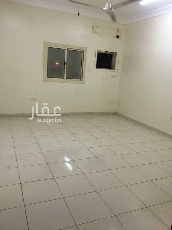1589160 شقة ايجار حي باقدو شارع مقرن
غرفتين وصالة ومطبخ دورة مياه + سطح خاص
١٢ الف