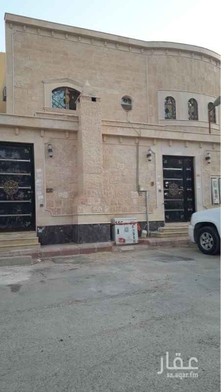 1754724 دور وشقتين (للبيع) 420م شارع 15 شمالي تفتح على مواقف مسجد وجمبها مدرسة
يتكون من 7 غرف وصالة ومطبخ والعديد من دورات المياة
عمر العقار 5 سنوات
السعر مليون و200 الف حد
للتواصل فارس مكتب نجم طويق للعقارات؛0540647721
يوجد واتساب