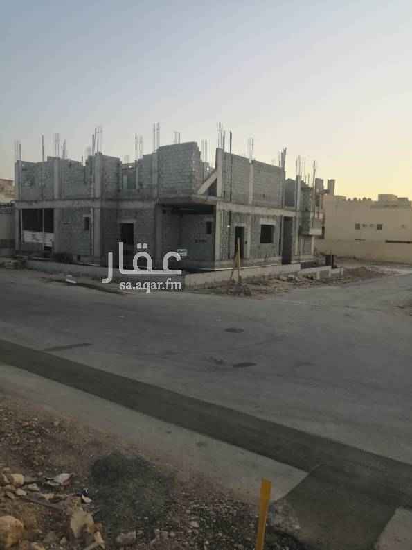 1681107 فله تحت الإنشاء بناء شخصي مستخرج لها رخصة بناء دوبلكس توقف البناء عند سقف الدور الأول، مقسمة الى دبلكسين 200م و 300م و بالإمكان دمحهما مع بعض، يوجد بدروم على كامل المسطح وبه مستوى ثاني عباره عن جلستين ومسبح،يوجد ضمانات على كافة مراحل البناء، وللتفاصيل يرجى الاتصال
على السوم والسعر المذكور لغرض الإعلان